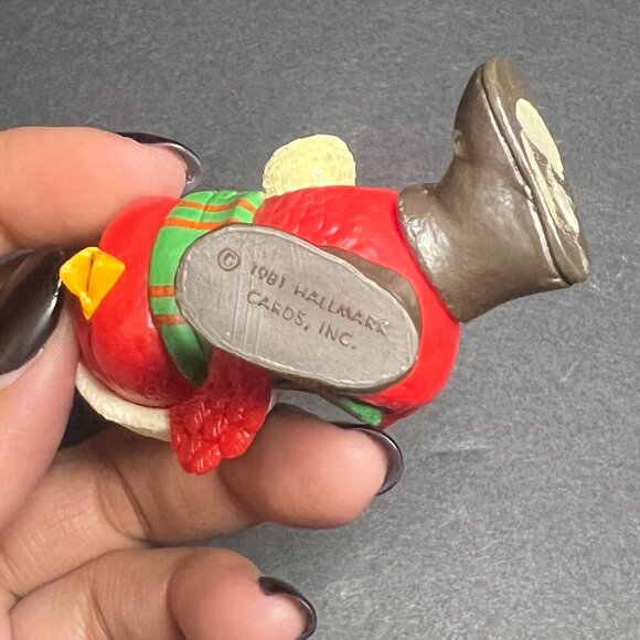 Vintage 1980s Lot of 3 Flocked & Plastic Red Cardinal Bird Christmas Ornaments - Picture 8 of 8